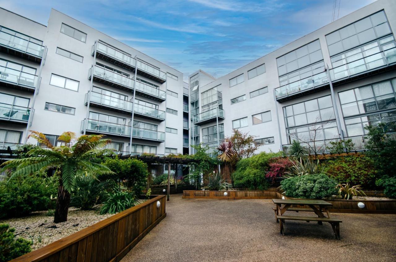 Stylish Close To Bridge Apartament Londra